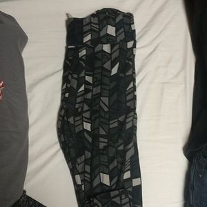 Lularoe geometric leggings